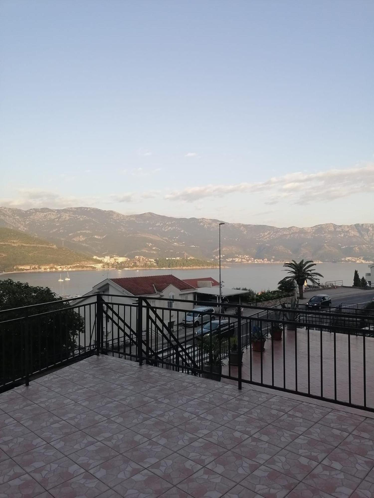 Guest House Garden Budva Exterior foto